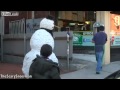 Прикольный розыгрыш со снеговиком на улице